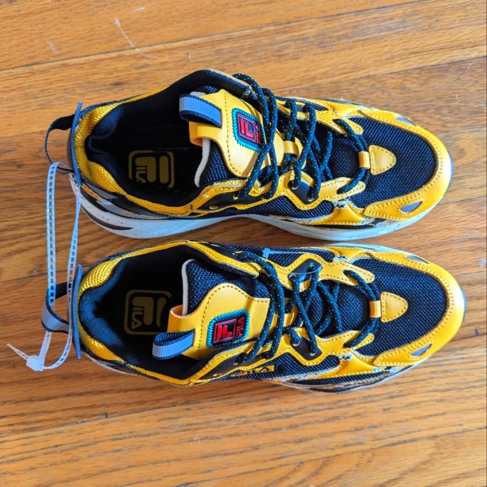 NWT‎ FILA Kids' Size 6.5 Yellow and Black Sneakers